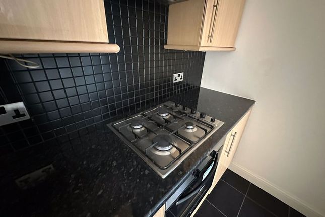 15, Dean Street, Huddersfield photo 5