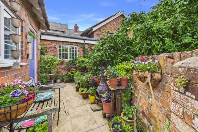49c Rowley Road, Little Weighton, East Riding Of Yorkshire photo 2