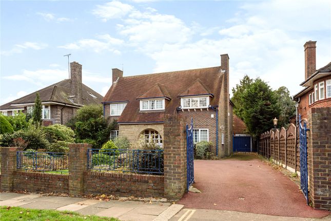 Thumbnail Detached house for sale in Cannon Hill, Southgate, London