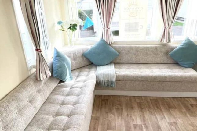 Holiday Home, ABI Weekender Plus, Gaink road, Towyn photo 2