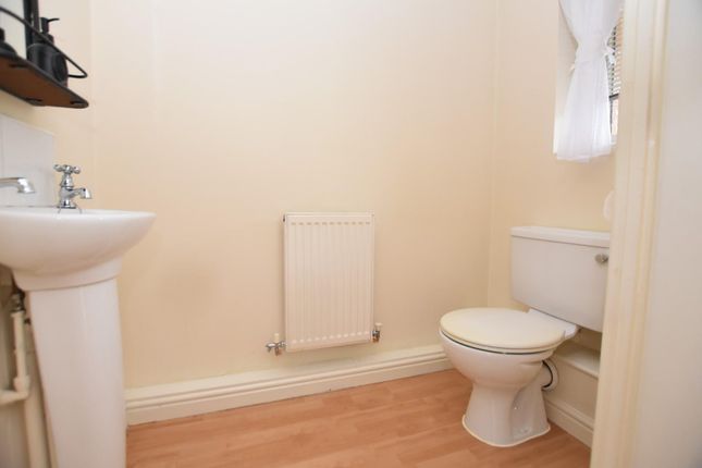Downstairs wc.Jpg