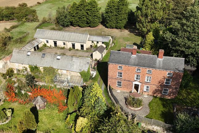 Roach Grange Farm, Roach Grange Avenue, Leeds photo 3