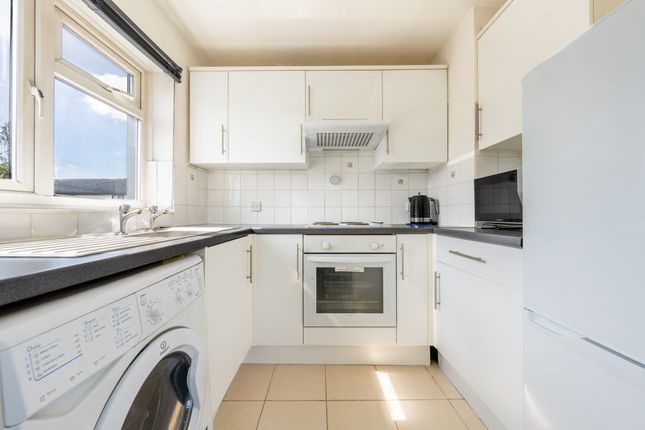 Flat to rent in East Street, Epsom
