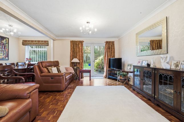10 Hawthorn Place, Woodbridge photo 3