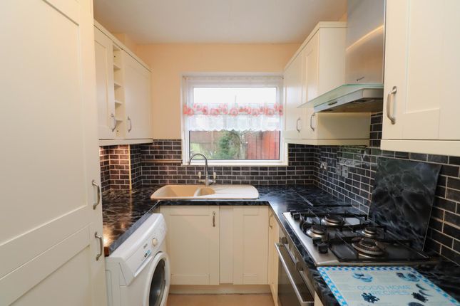 20, Coleridge Gardens, Burnham-On-Sea photo 2