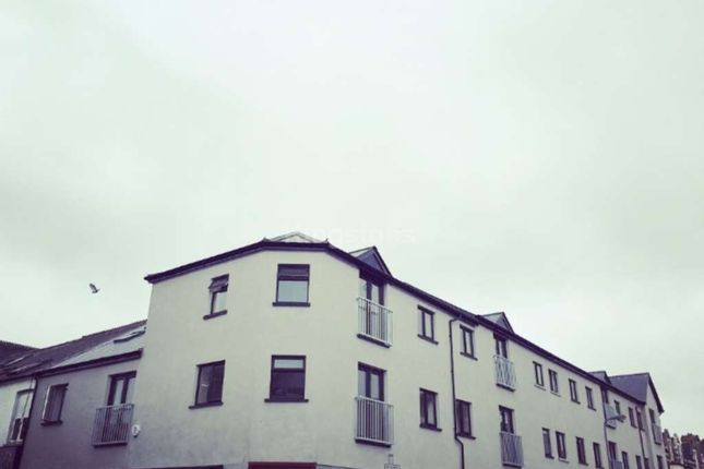 Flat to rent in Miskin Street, Cathays