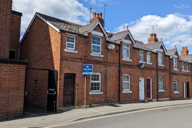 Thumbnail End terrace house for sale in Burford Road, Evesham, Worcestershire