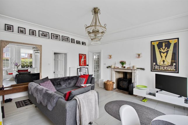2, Beachlands Court, Walmer photo 4