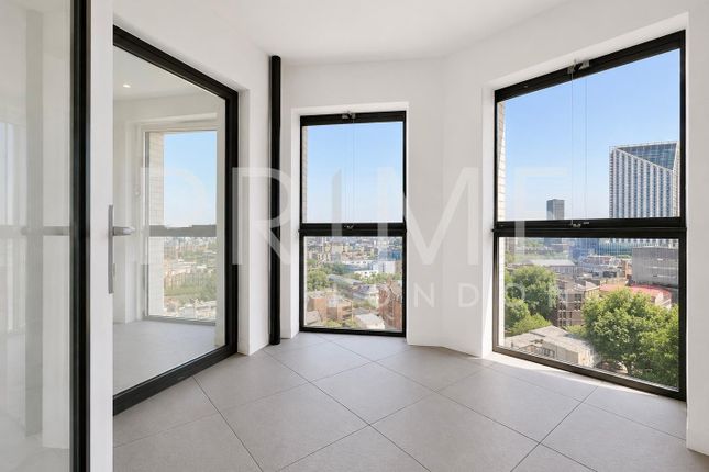 65, Conquest Tower, 130 Blackfriars Road photo 4