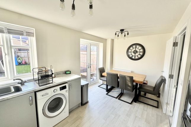 15, Lime Delph Road, Wigston photo 3