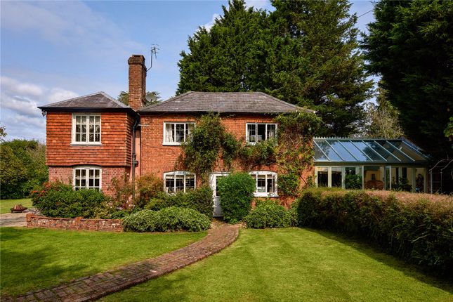 Country house for sale in Norley Lane, Shamley Green, Guildford, Surrey