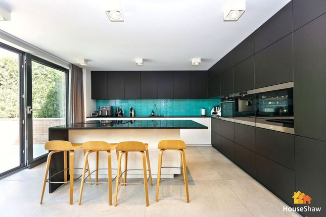 8 Fraser Road, High Wycombe photo 4