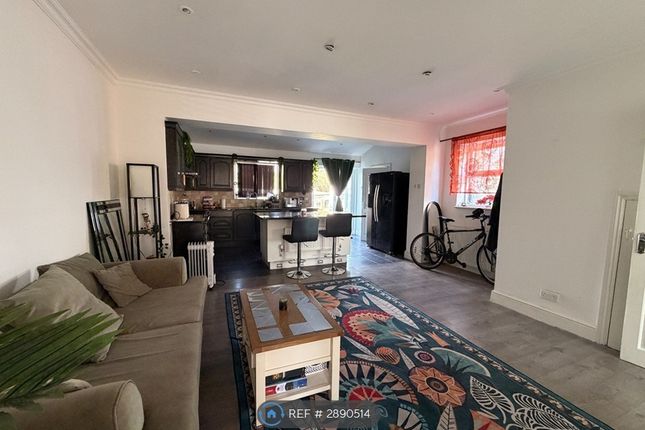 Willow Way, Luton photo 5