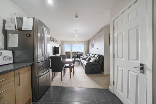Woodall Court, 7 Whitestone Way, Croydon photo 4