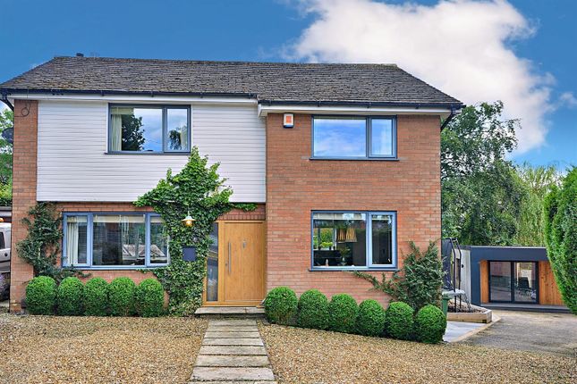 Thumbnail Detached house for sale in Bankside Close, Marple Bridge, Stockport