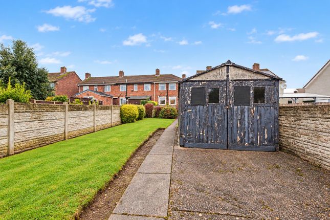St. Norbert Drive, Derbyshire photo 2