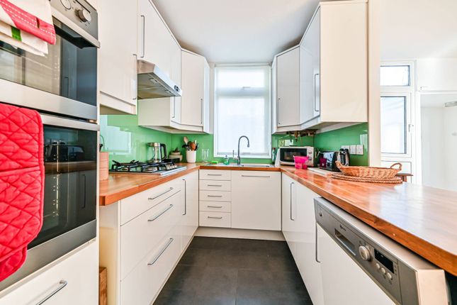 Thumbnail Property for sale in Honiton Gardens, Nunhead, London