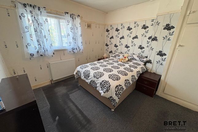 28, Riverside Avenue, Milford Haven photo 5
