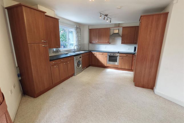 14, Maple Leaf Close, Preston photo 3