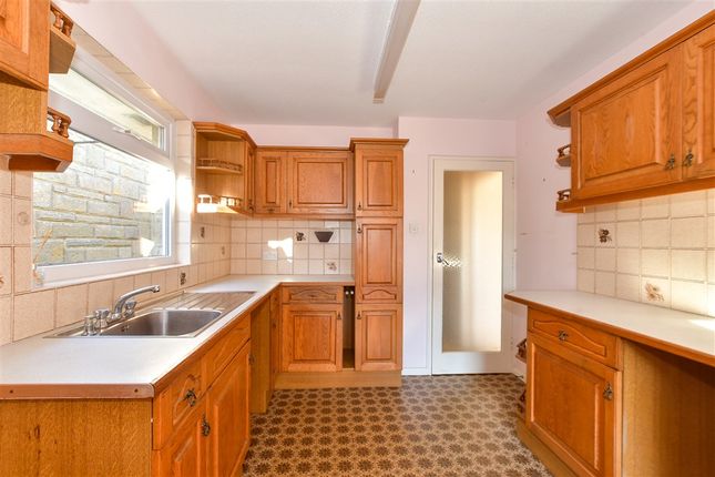 14, Grasmere Avenue photo 4