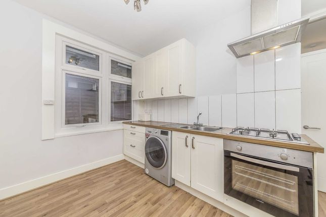 Thumbnail Flat to rent in Charlmont Road, London