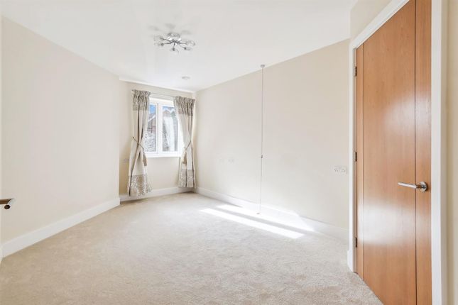 Flat for sale in Lansdown Road, Sidcup