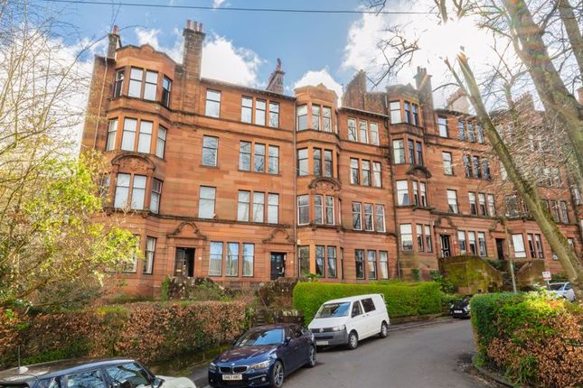 Thumbnail Flat for sale in Camphill Avenue, Shawlands