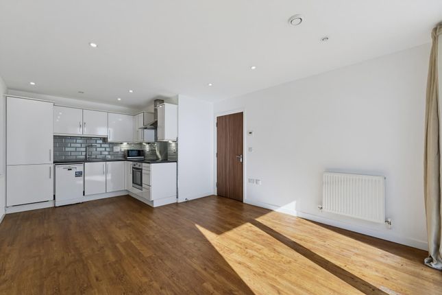 Apartment 208 Burgoyne House, Ealing Road, Brentford photo 4