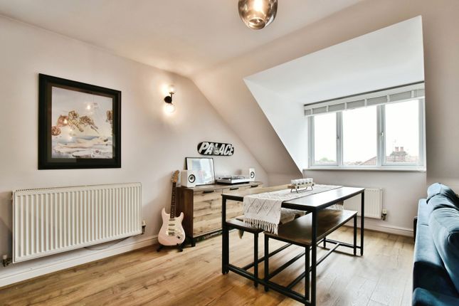 Apartment 18, 3, Provender Close, Altrincham photo 3