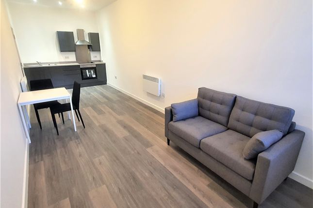 Studio to rent in The Card House, Bingley Road, Bradford, West Yorkshire