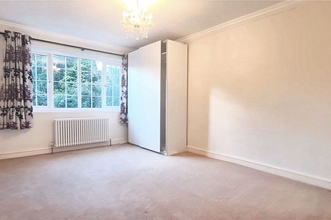 26 Lincoln Road, Sidcup photo 2