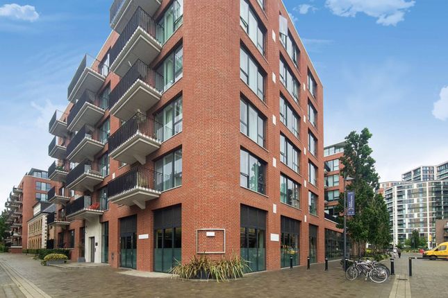Flat to rent in Europa House, Woolwich Riverside, London
