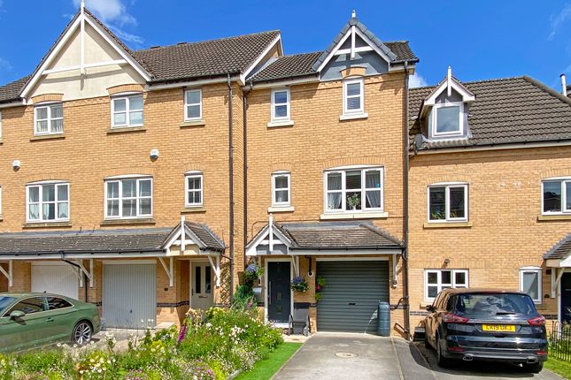 Thumbnail Town house for sale in Nightingale Drive, Harrogate