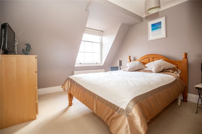 Thumbnail Flat to rent in Caledonia Place, Clifton, Bristol