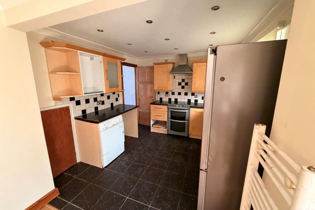 82, Morien Crescent, Pontypridd photo 4