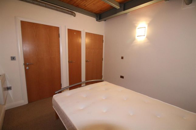 Flat to rent in Ristes Place, Barker Gate, Nottingham