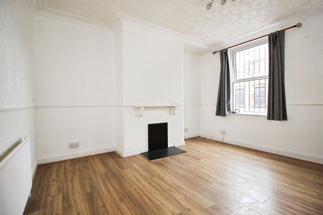 8, Temple View Terrace, Leeds photo 4
