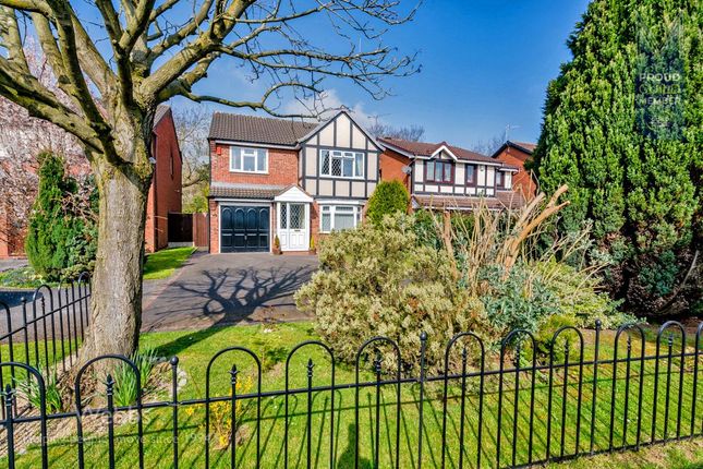 Detached house for sale in Lindrick Close, Bloxwich / Turnberry, Walsall