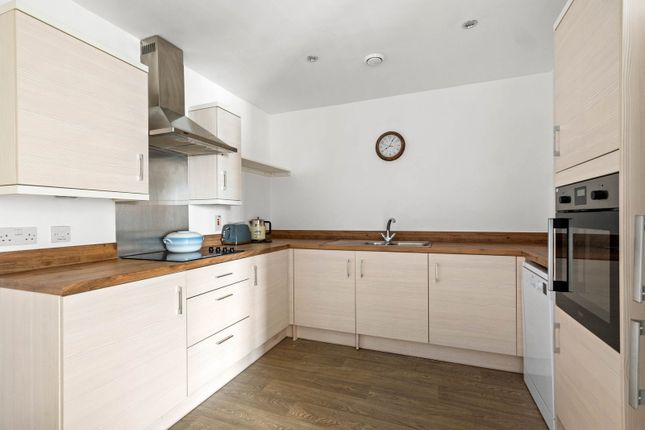 Flat 51 Crookbarrow View, 3 Gotland Road, Worcester photo 2