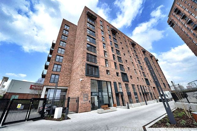 2-bed flat on B4.12 Wilburn Basin,, Wilburn Basin, Salford, £235,000
