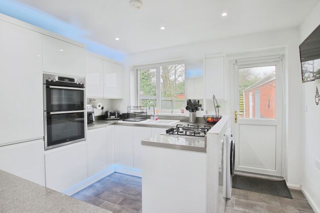 14 Clough Garth, Hedon, East Riding of Yorkshire photo 4
