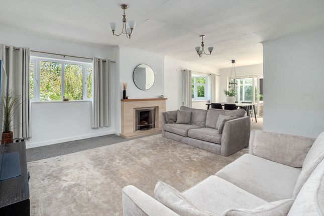 6 The Paddocks, Macclesfield photo 3