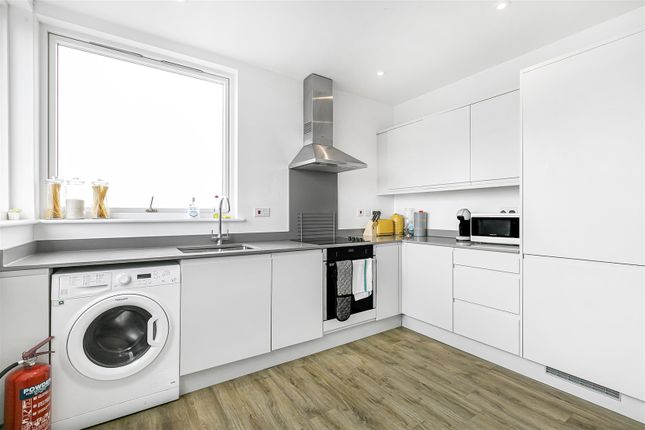 Flat for sale in Springfield Road, Cambridge