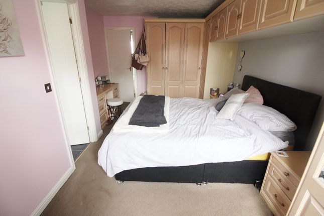 39, Wagtail Road, Waterlooville photo 4