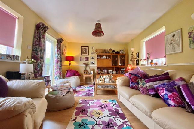 10, Dewberry Drive, Barnstaple photo 2
