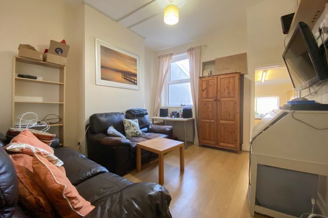 4-bed terraced on 62, Tewkesbury Street, Cardiff, £2,160/mo