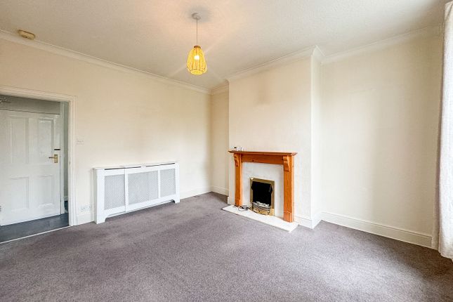 104, Eldon Road, Huddersfield photo 5