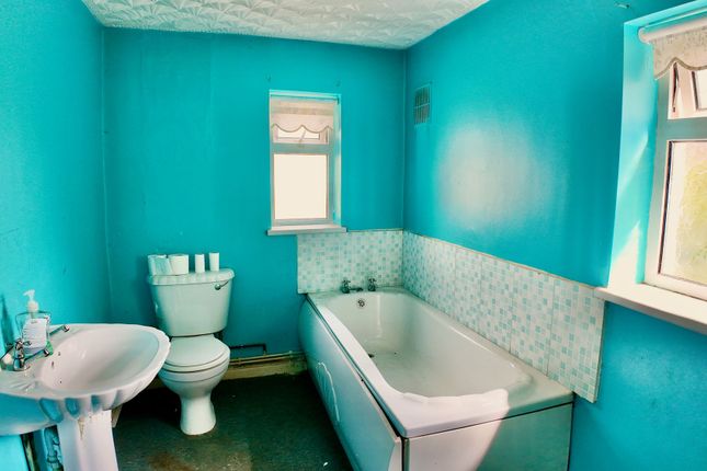 9 Plas Terrace, Blackwood photo 4