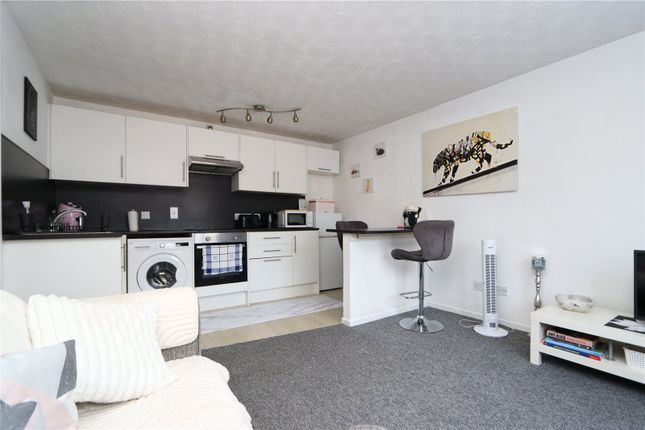 25, Tenterden Crescent, Kents Hill photo 4