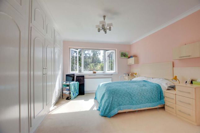 9 Barrington Road, Leicester photo 3